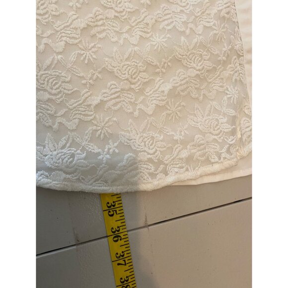 Sleeveless White Lace Button-Down Dress By Personal Touch Medium - Picture 5 of 8